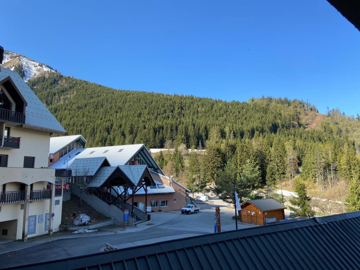 Poutran 2, Studio 4 Personnes Au Pied Des Pistes Avec Grande Terrasse オーズ エクステリア 写真
